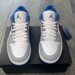 AIR JORDAN 1 LOW SE ‘TRUE BLUE’